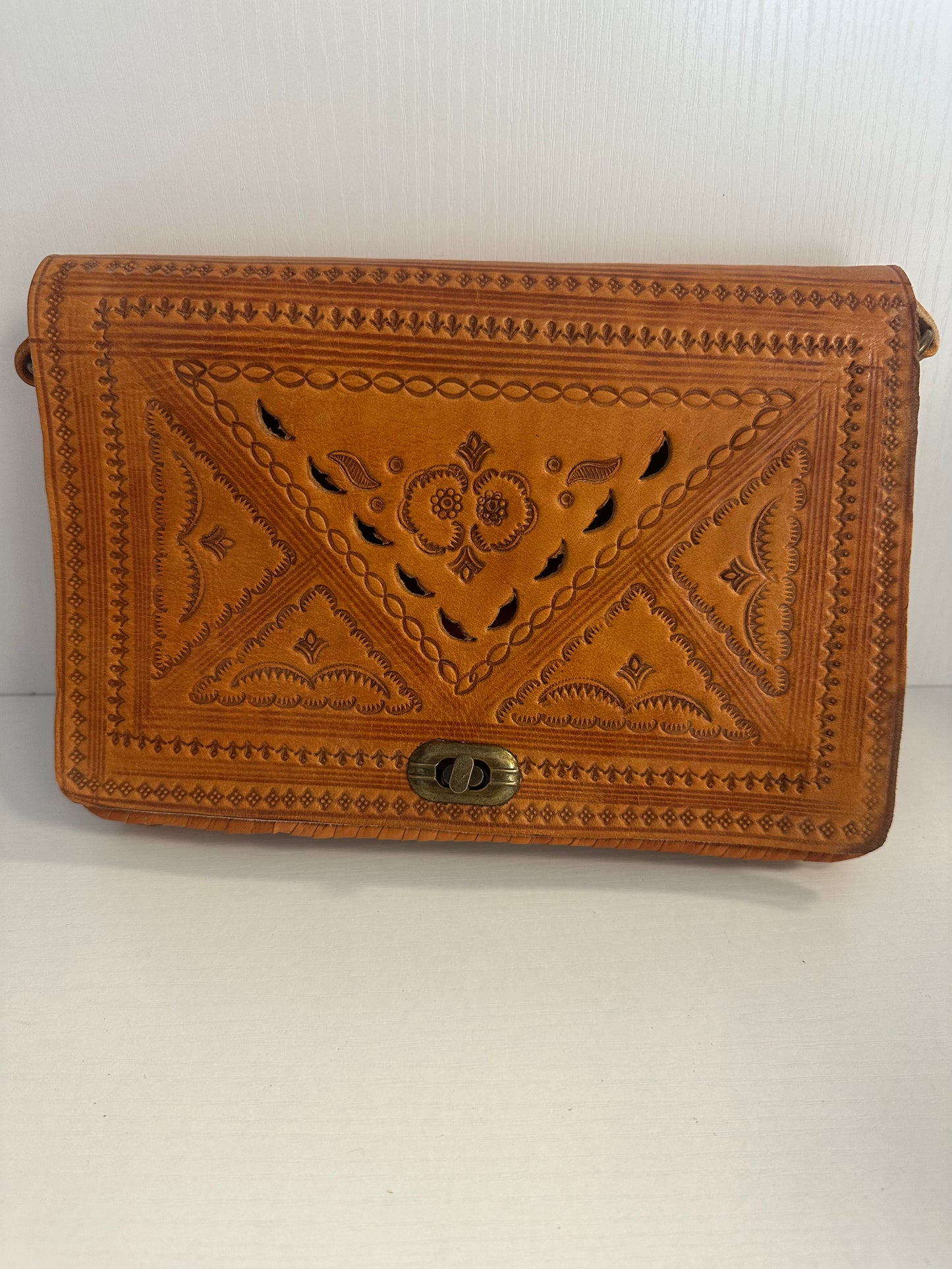 Rectangle small Alyssa leather cross body
