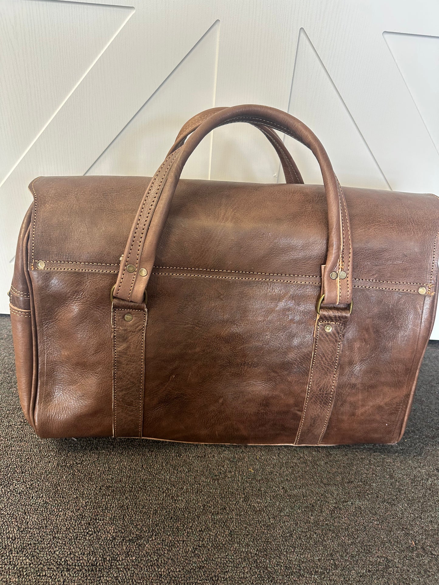 Large Angelica traveling bag with strap