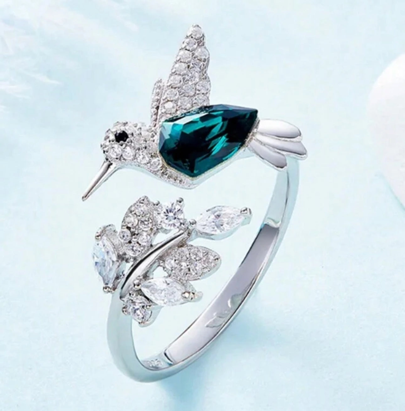 Humming bird ring