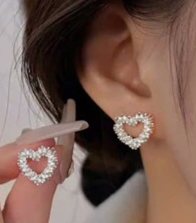 Small heart earrings