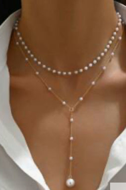 Small pearl necklace