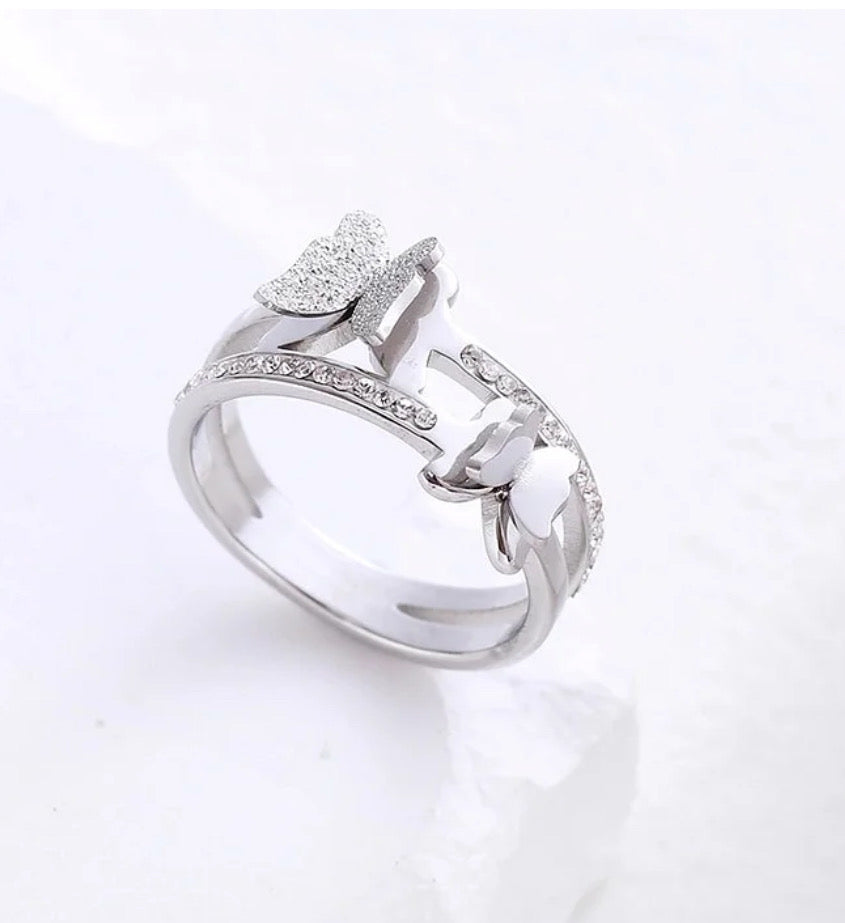 Butterfly rings