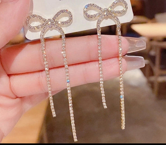 Bow earrings