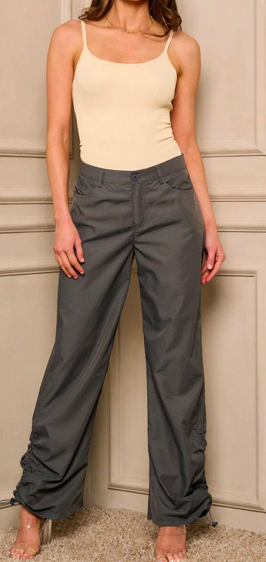 WOMEN'S BUTTON CLOSURE POCKETS SIDE RUCHED PANTS