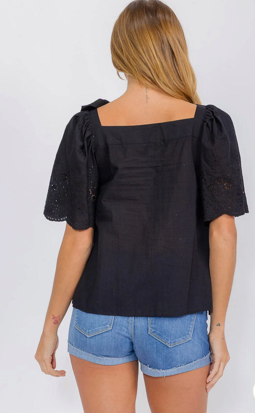 Women’s ruffle sleeve blouse, black