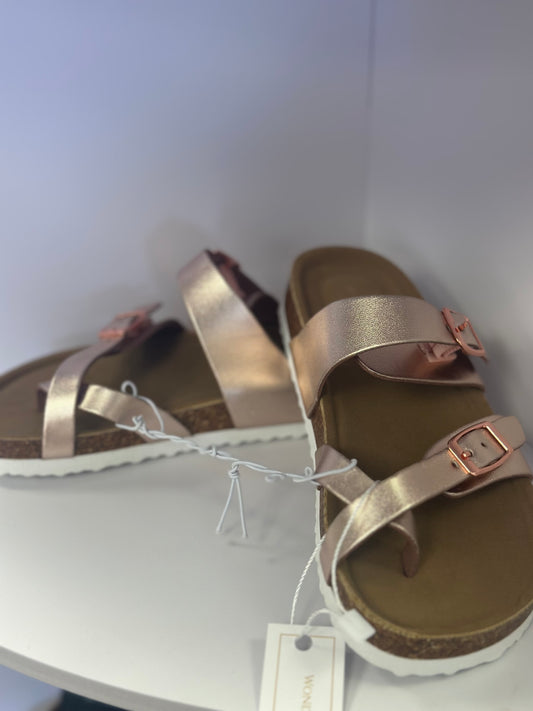 Girls pink sandals