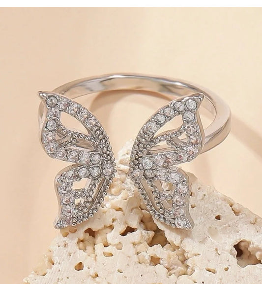 Butterfly ring