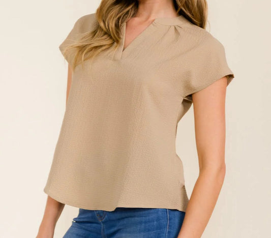 WOMEN'S SHORT SLEEVE V-NECK BLOUSE