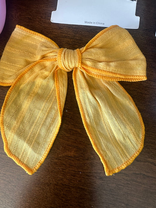 Yellow medium size bow
