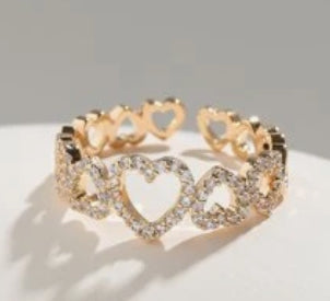 Gold heart ring