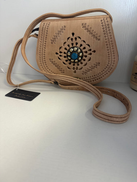 Small Aaliyah crossbody with blue stone