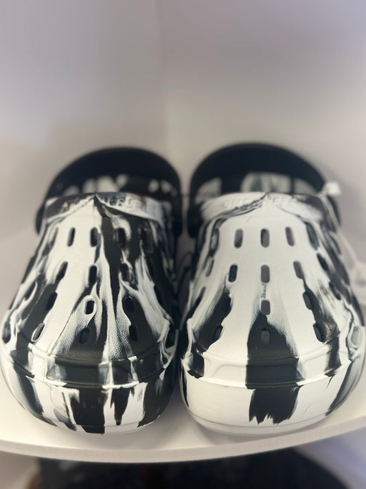 Sketcher clogs