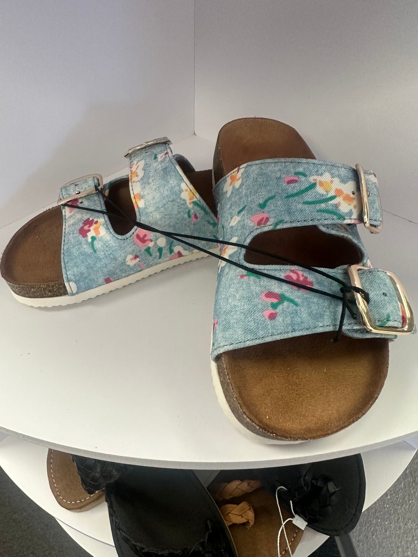 Girls blue with flower print sandals