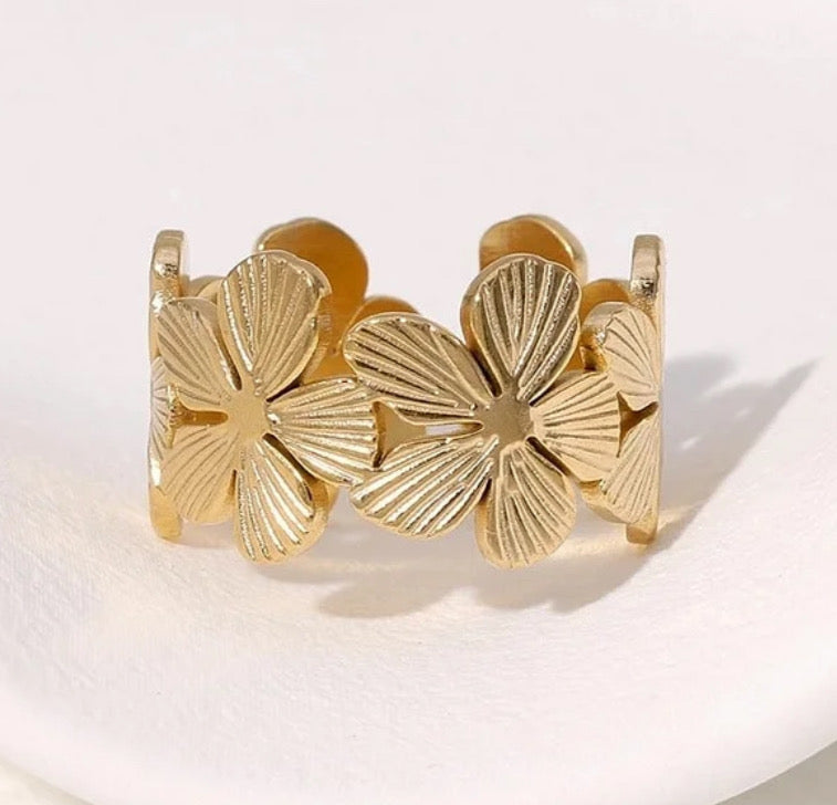 Silver and gold flower ring