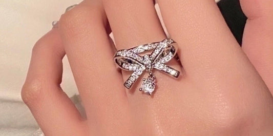 Bow tassel ring