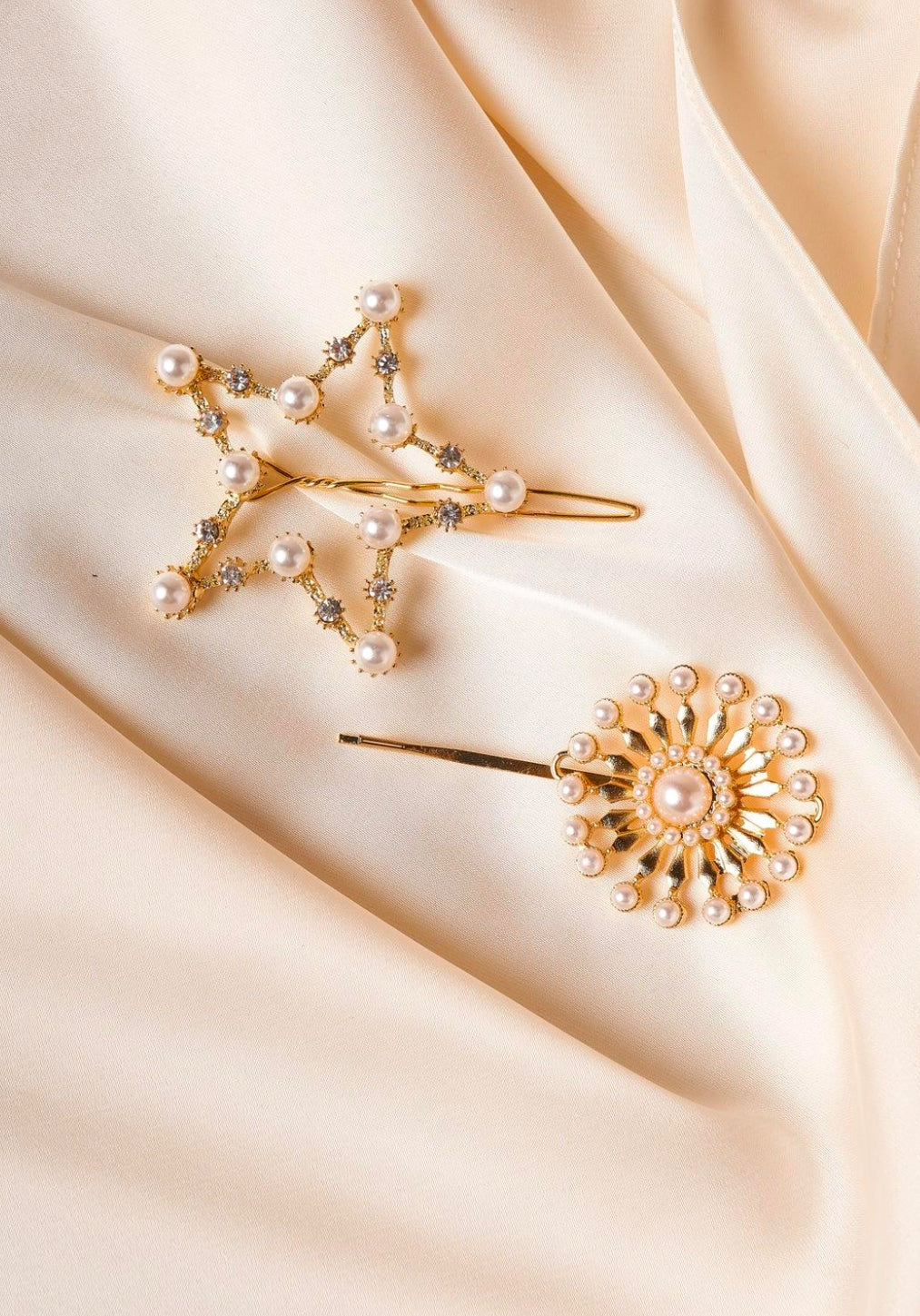 2pcs Gold Pearl Rhinestone Star Hair Bobby Pins