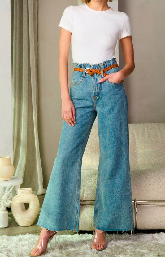 WOMEN'S BUTTON CLOSURE HIGH WAIST BELTED DENIM PANTS