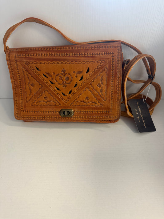 Rectangle small Alyssa leather cross body