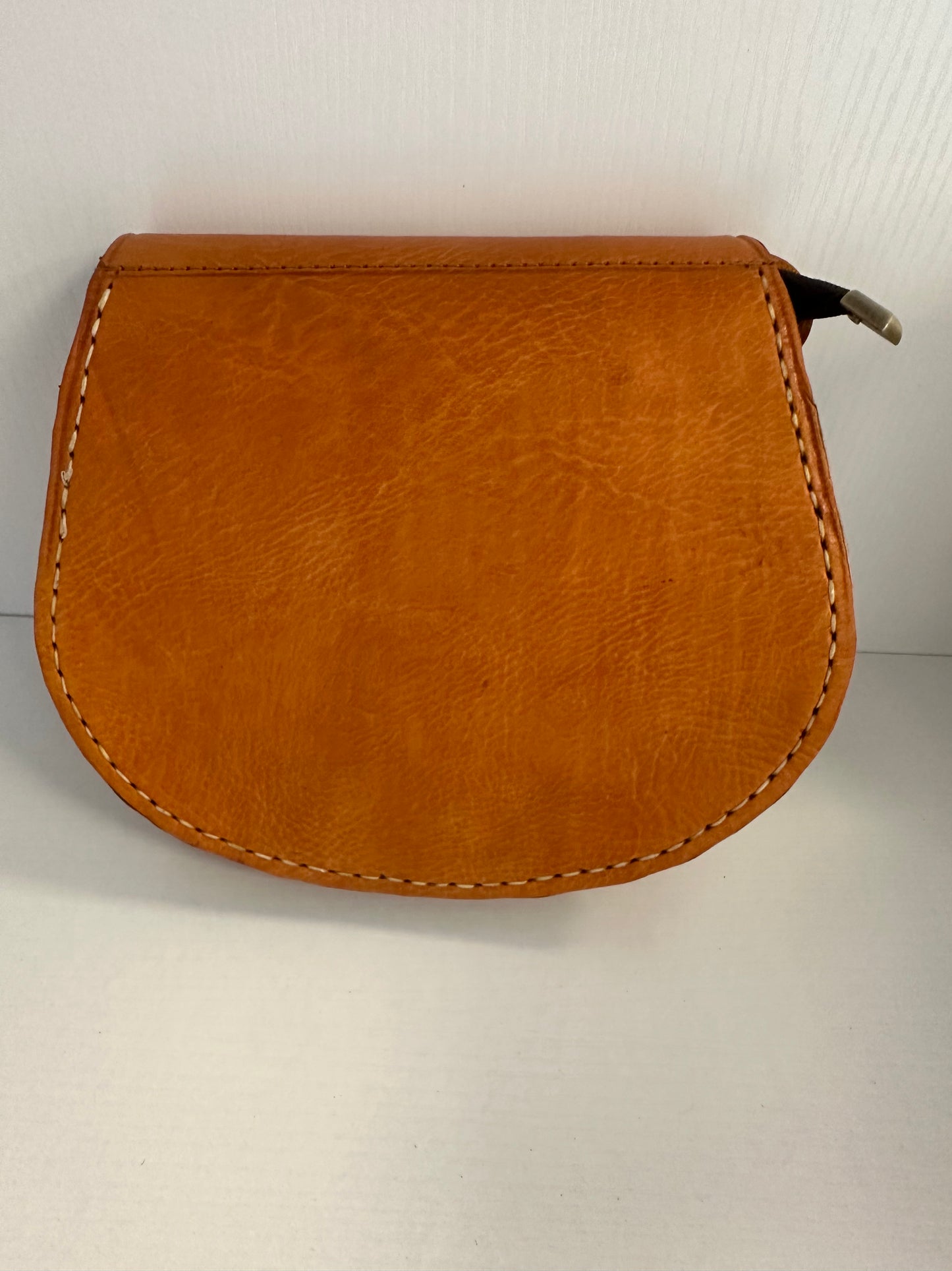 Small Aaliyah leather crossbody body with white stone