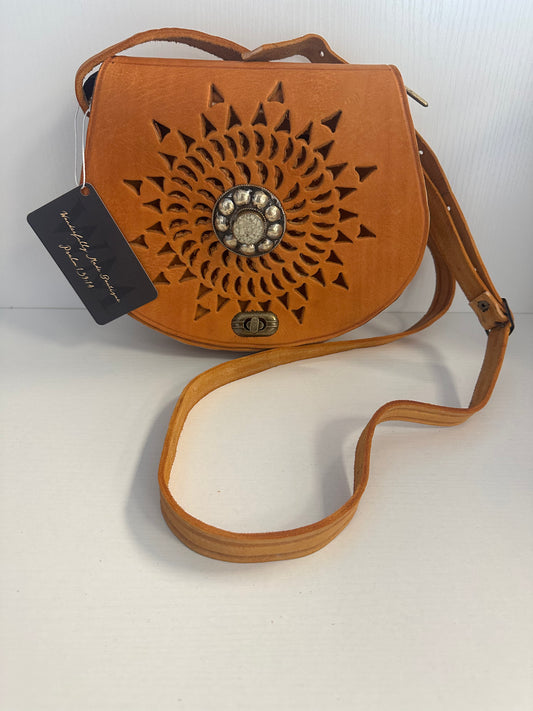 Small Aaliyah leather crossbody body with white stone