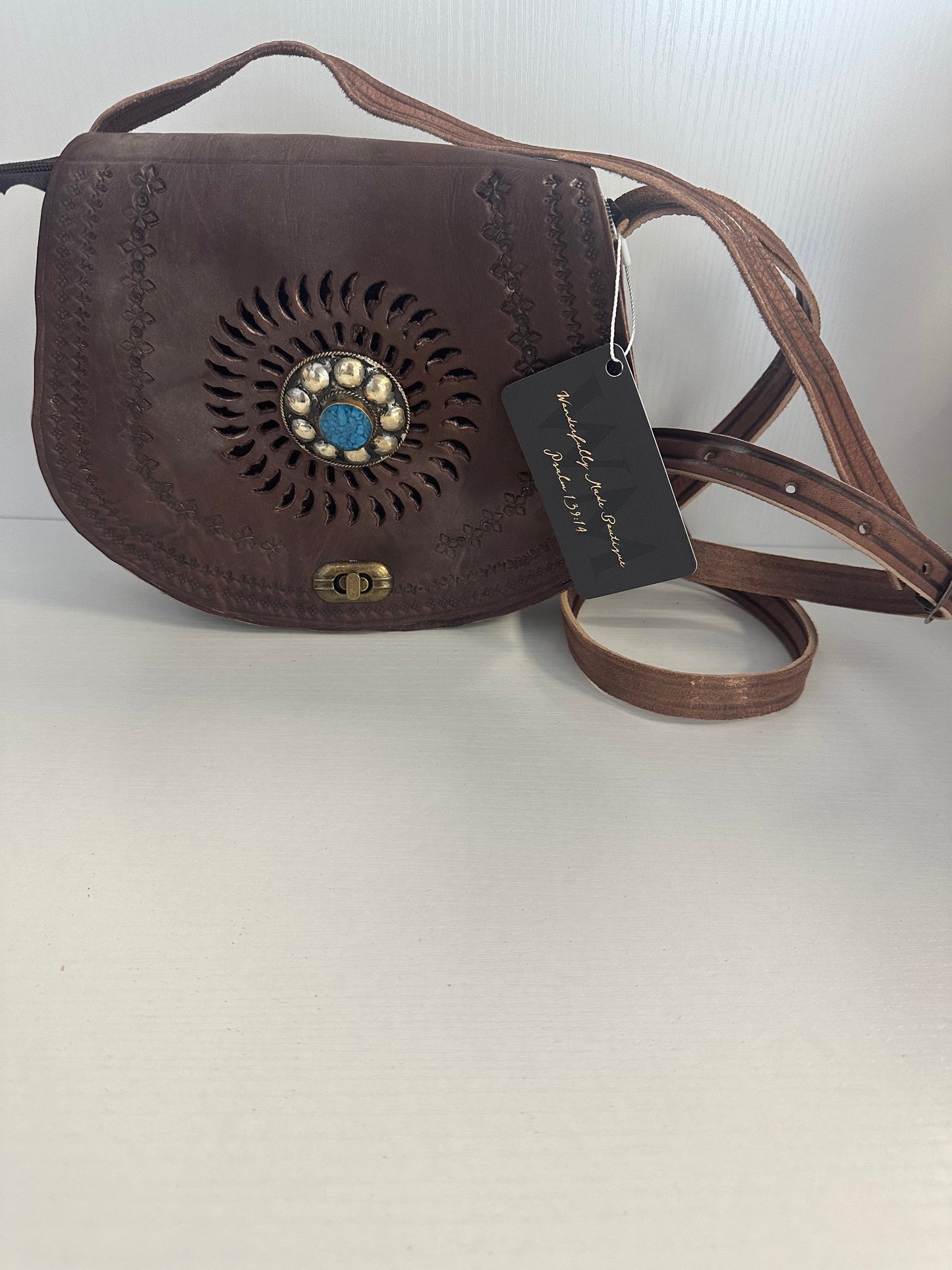 Small Aaliyah leather crossbody with blue stone