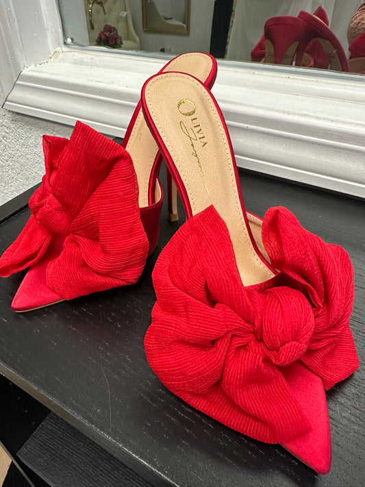 Red bow high heels