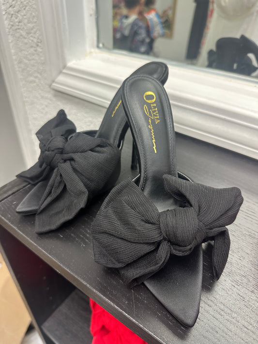 Black bow high heels