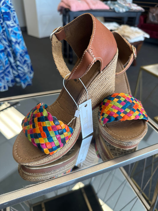 Multicolor leather wedges