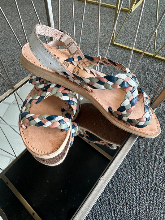 Multicolor leather sandal