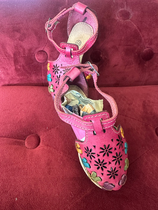 Girls pink leather huaraches